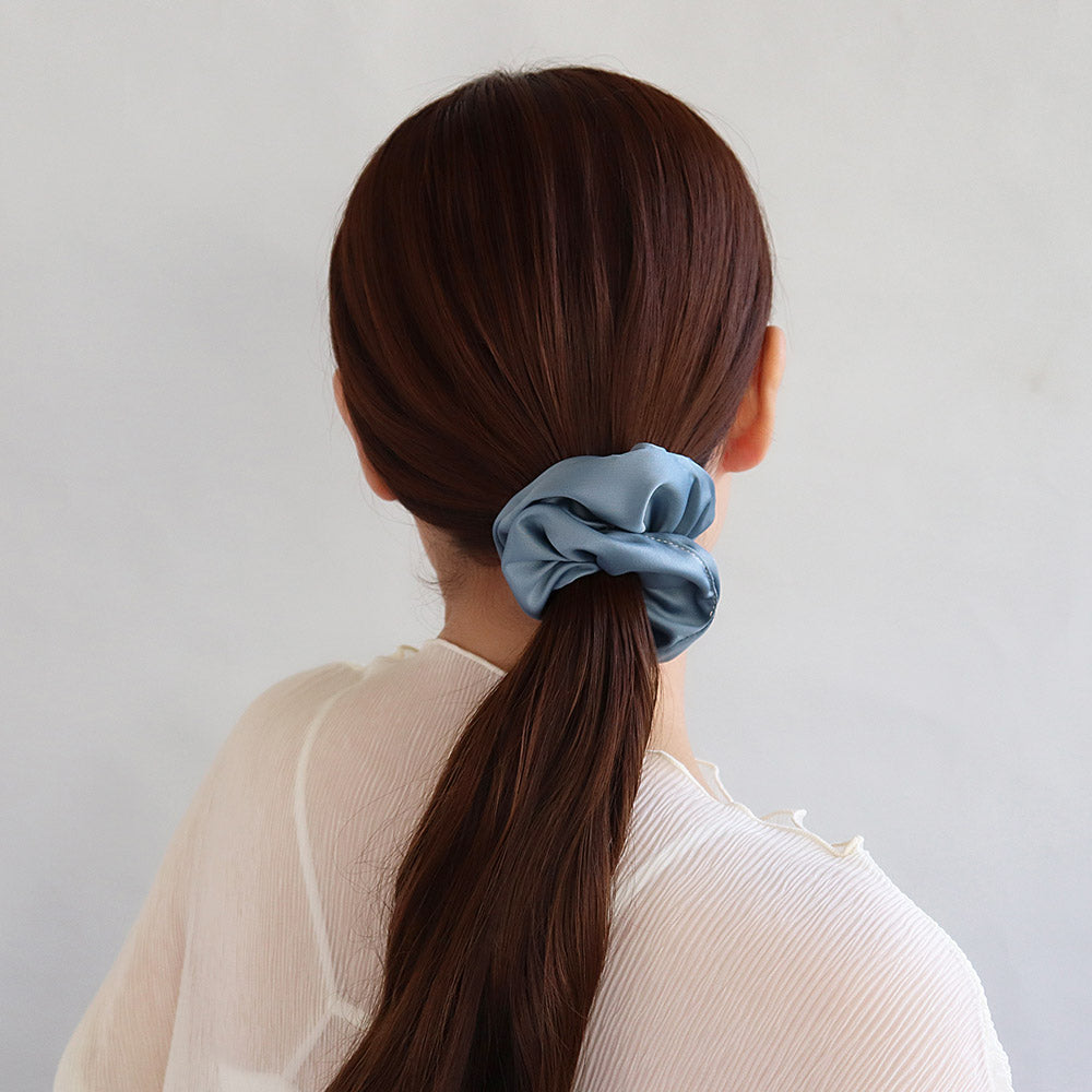 シュシュ chouchou pouch ファスナー ポーチ付き サテン カラー