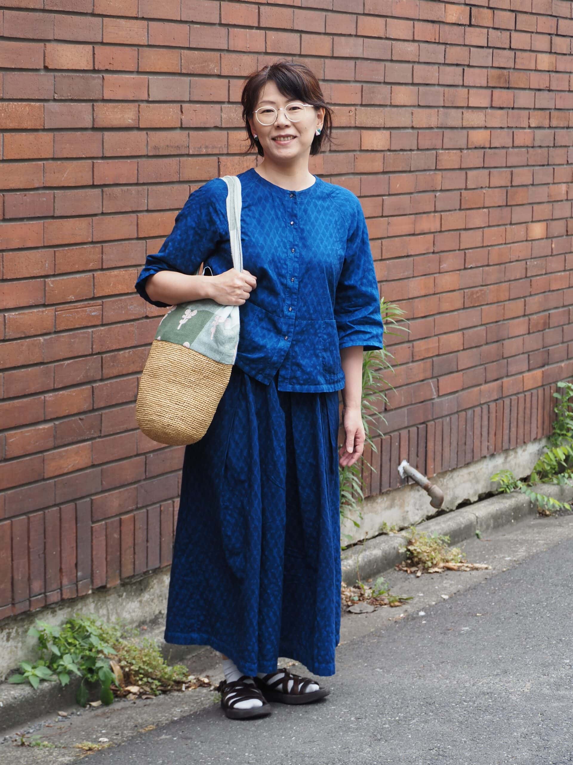 スナップ】藍染セットアップにくぎ付け♡ 「ミナ ペルホネン」×かご