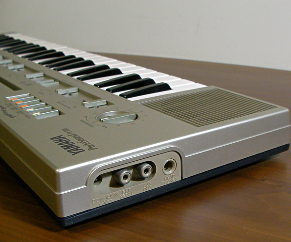 organ69 : [mo016]Yamaha PortaSound PC-100