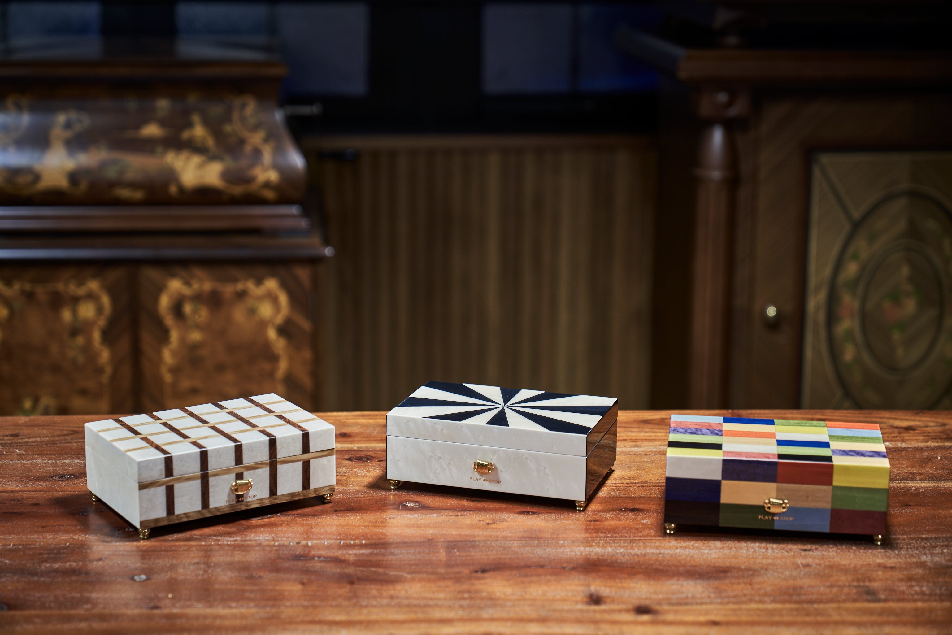 曲が選べる・誕生日に人気】【EX189I】30弁 ORPHEUS イタリア象嵌小物