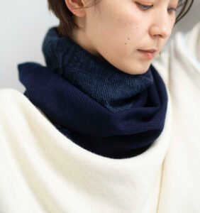 NECKABLEウール フレアスヌード ネイビー | 【公式】工房織座