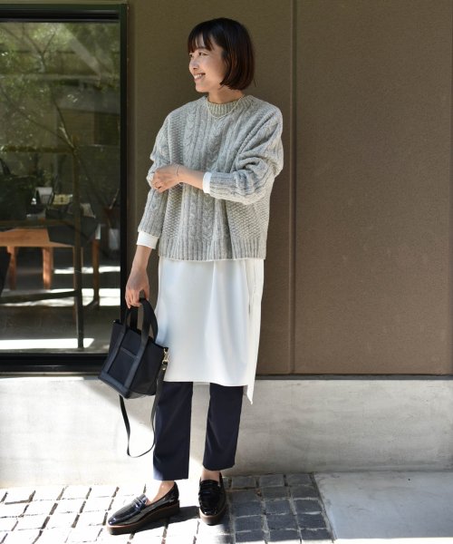 ハリ感素材のチュニック丈プルオーバー – OURHOME