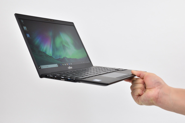 富士通『LIFEBOOK WU2/C3』レビュー 圧倒的な軽さ！高性能で使いやす