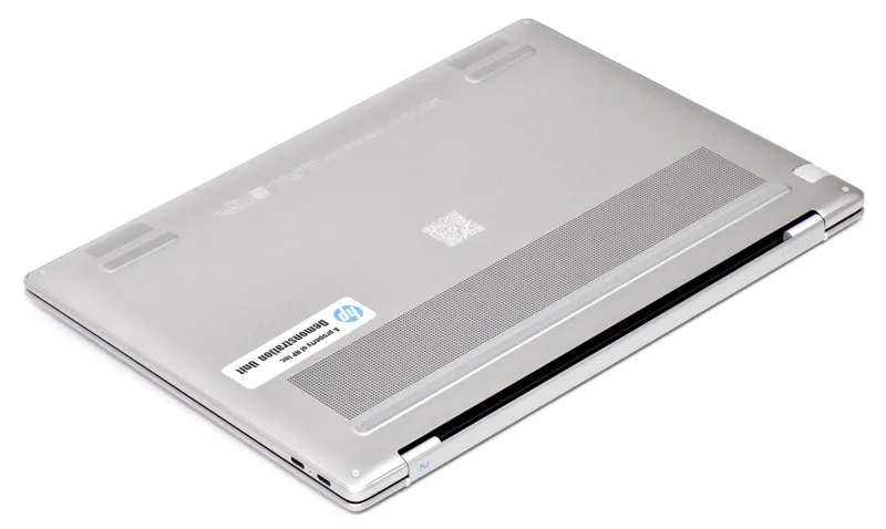 HP OmniBook X 14-fe レビュー：Snapdragon X 搭載の高性能 14型ノート