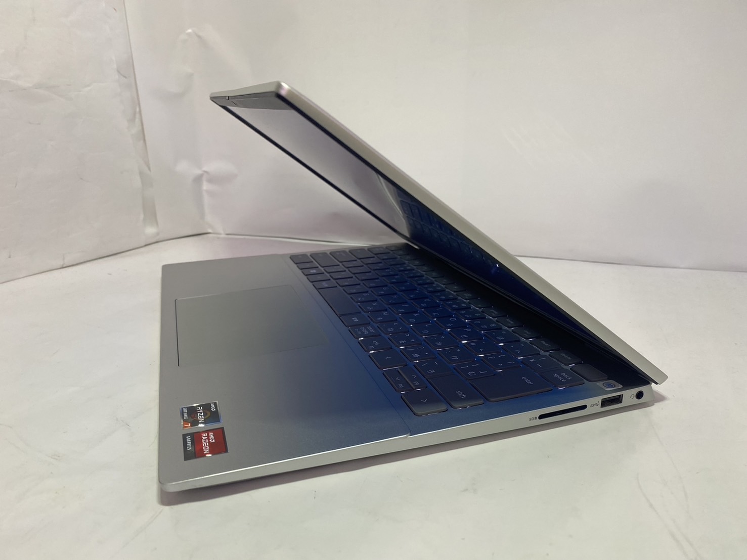 DELL(デル) Inspiron 14 P157Gの激安通販(詳細情報) - パソコン