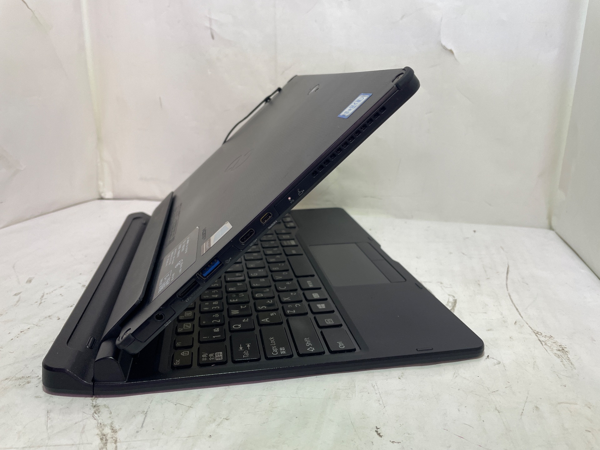 FUJITSU(富士通) ARROWS Tab Q738/SB FARQ19001の激安通販(詳細情報