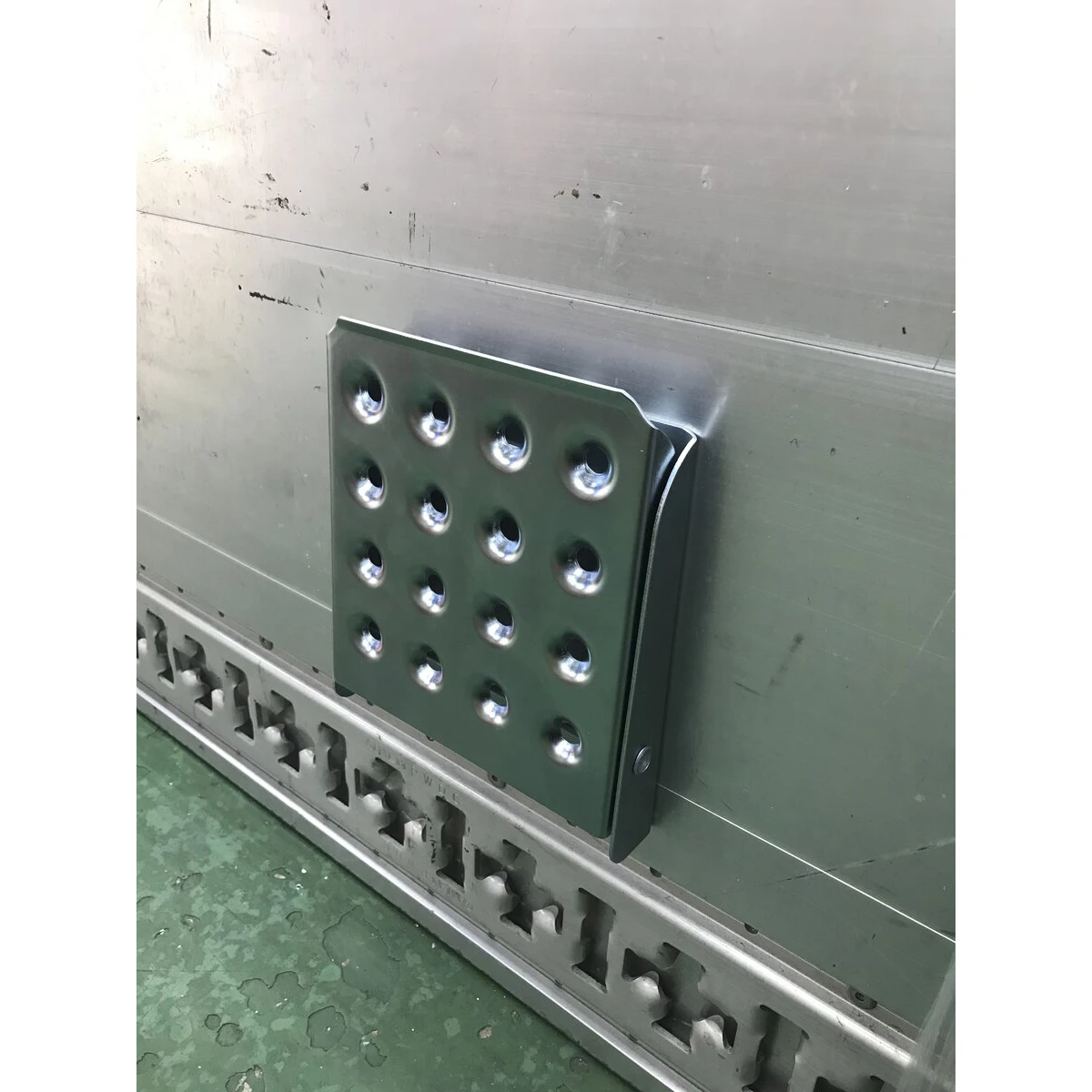 公式】パーマンショップ-アオリ用ステップ 折りたたみ式 ステンレス