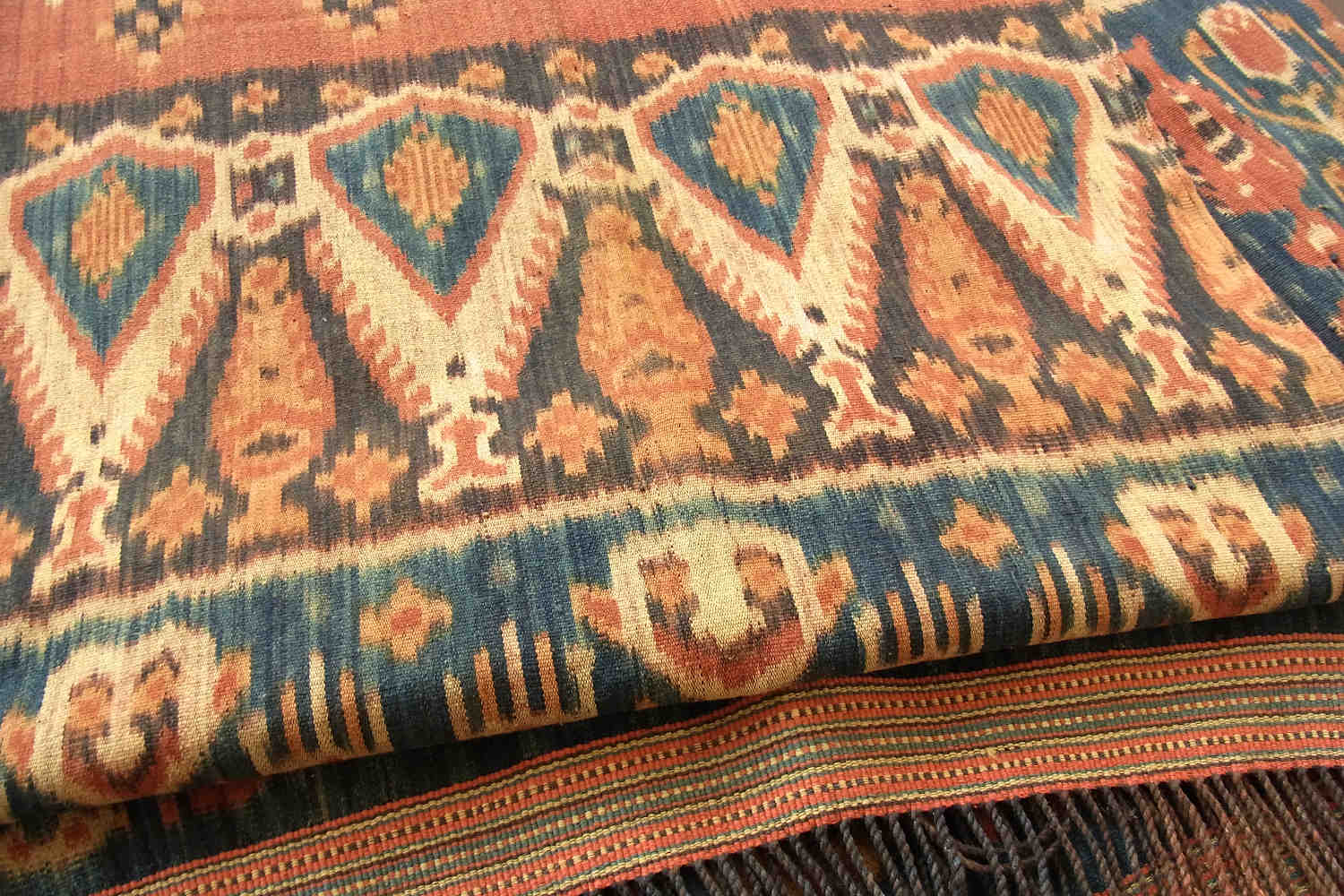 スンバ島イカット（ヒンギー）No.T-ISI-070|手紡ぎ綿と天然染料による