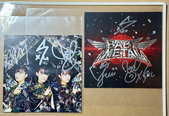 BABYMETAL METAL FORTH 購入特典 直筆サイン入りフォトカード: 映