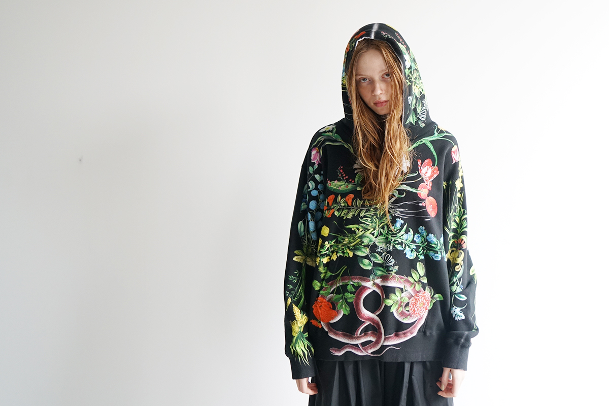 AHCAHCUM あちゃちゅむ お花体パーカー（クロ）01-231-0701