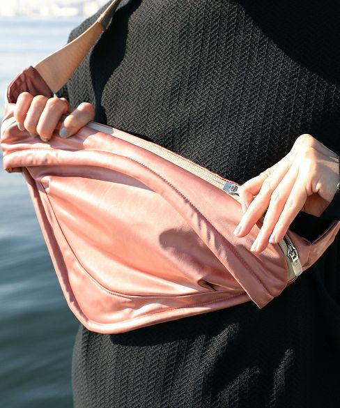 hatra ハトラ body Bag [PINK]_