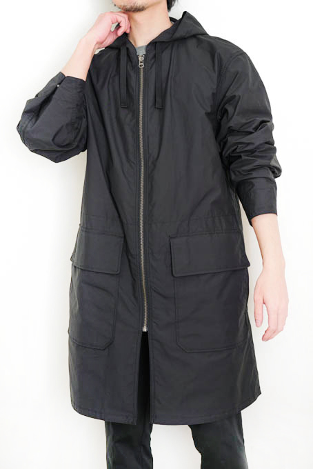 ユニクロU 2021SS フーデッドコート レビュー】機能的で軽快なフード