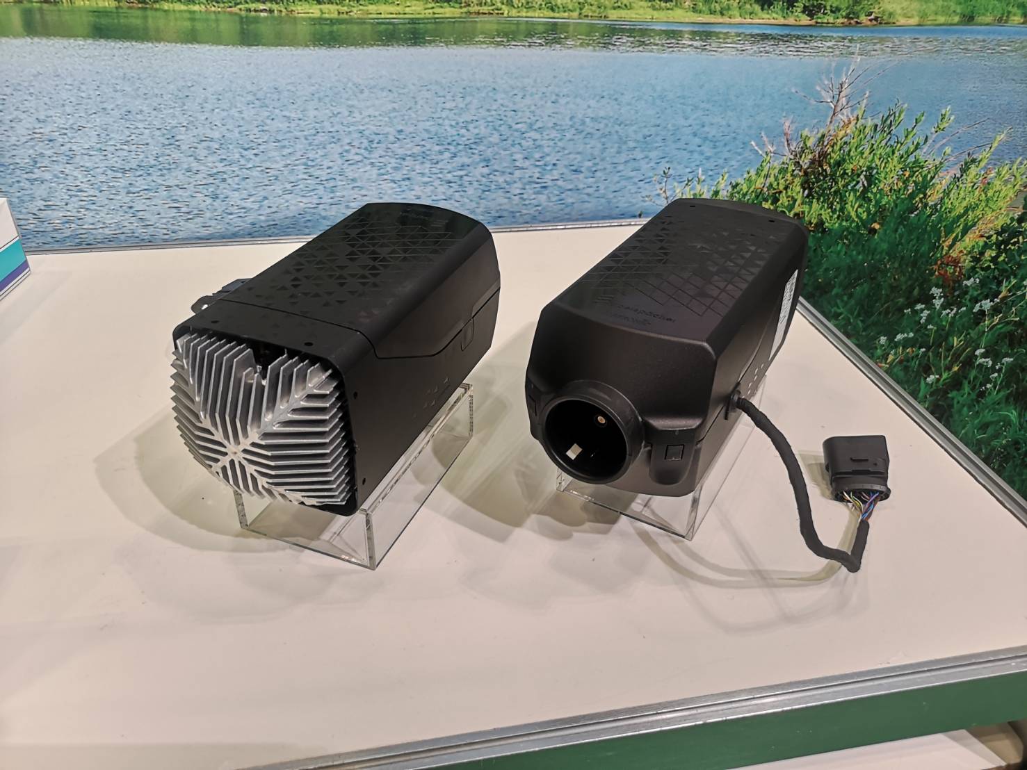 ホワイトハウスキャンパーパーツセンター / Eberspacher