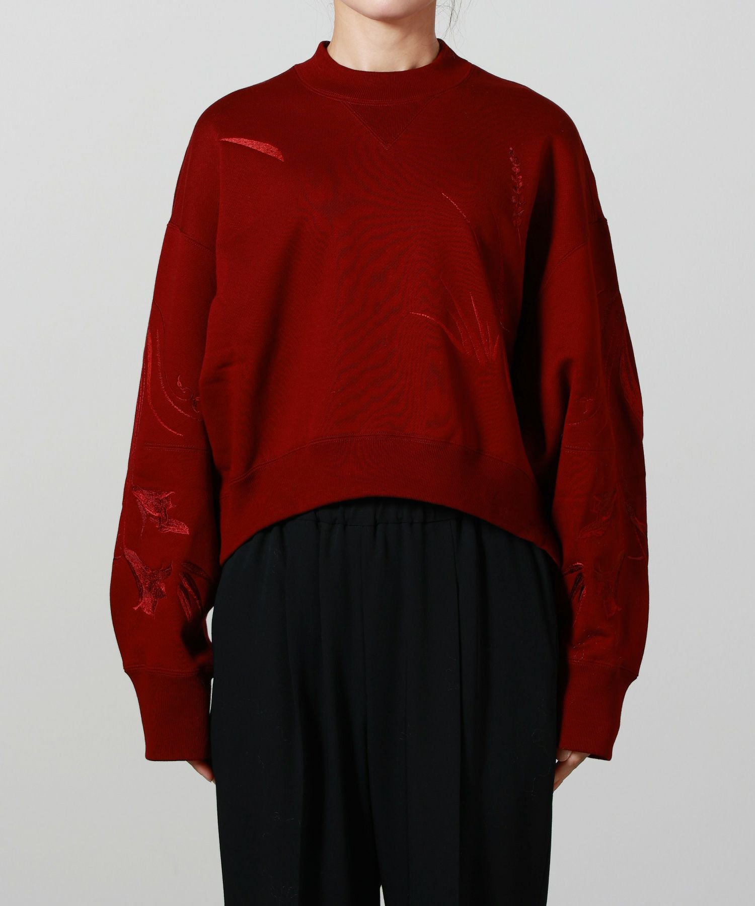 Mame Kurogouchi(マメ クロゴウチ)】Floral Motif Embroidered