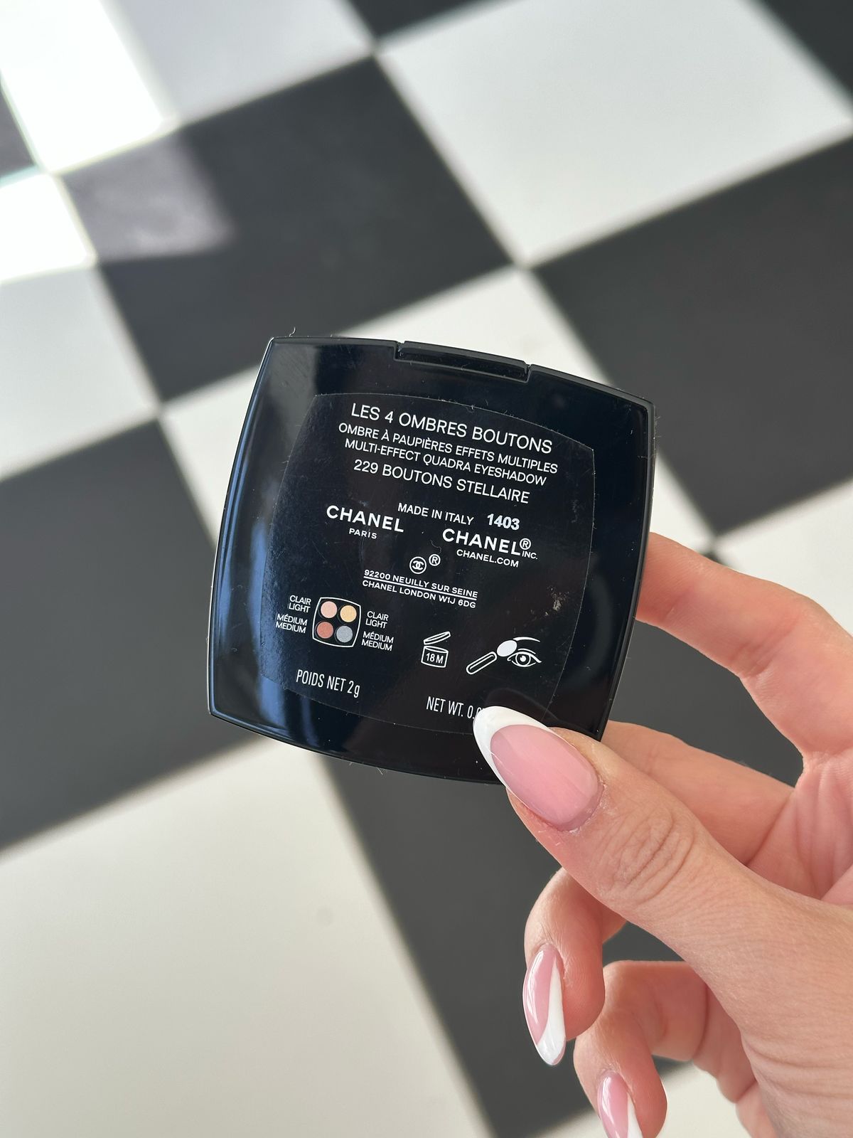 CHANEL Les 4 Ombres Boutons - Multi Quadra Eye Shadow (229