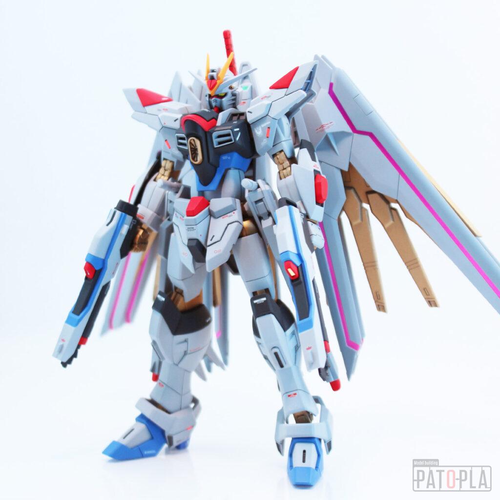 HGCE 1/144 マイティーストライクフリーダムガンダム 改修・全塗装品