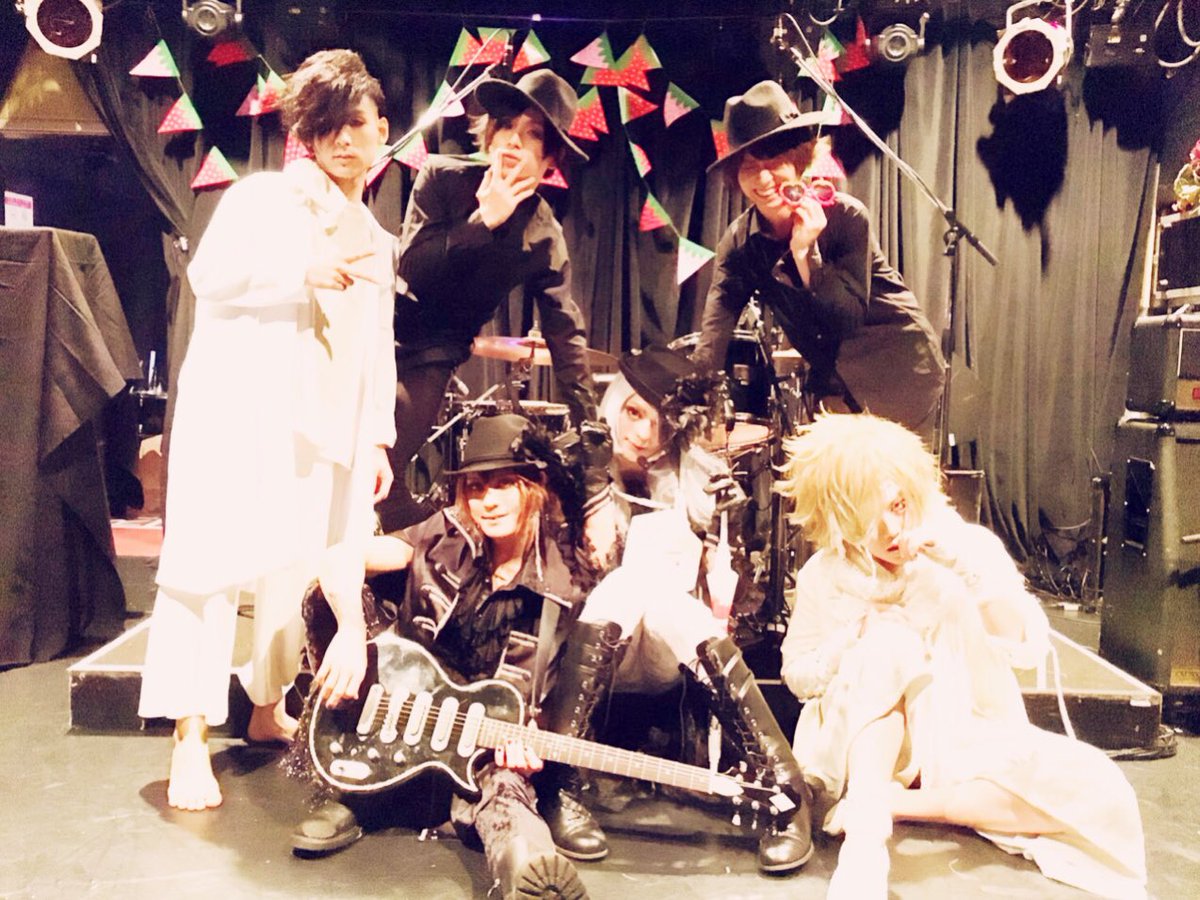 リィザ／黒姫の夢遊病 (@kurohime_riza) / Posts / X