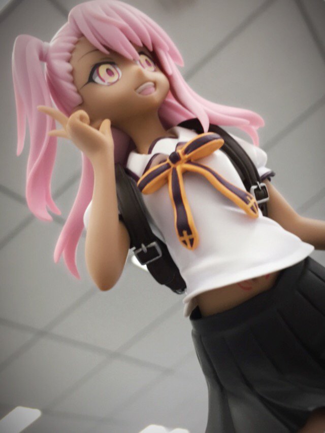 プライズ情報】現在全国のアミューズメント施設で展開中の「クロ・制服