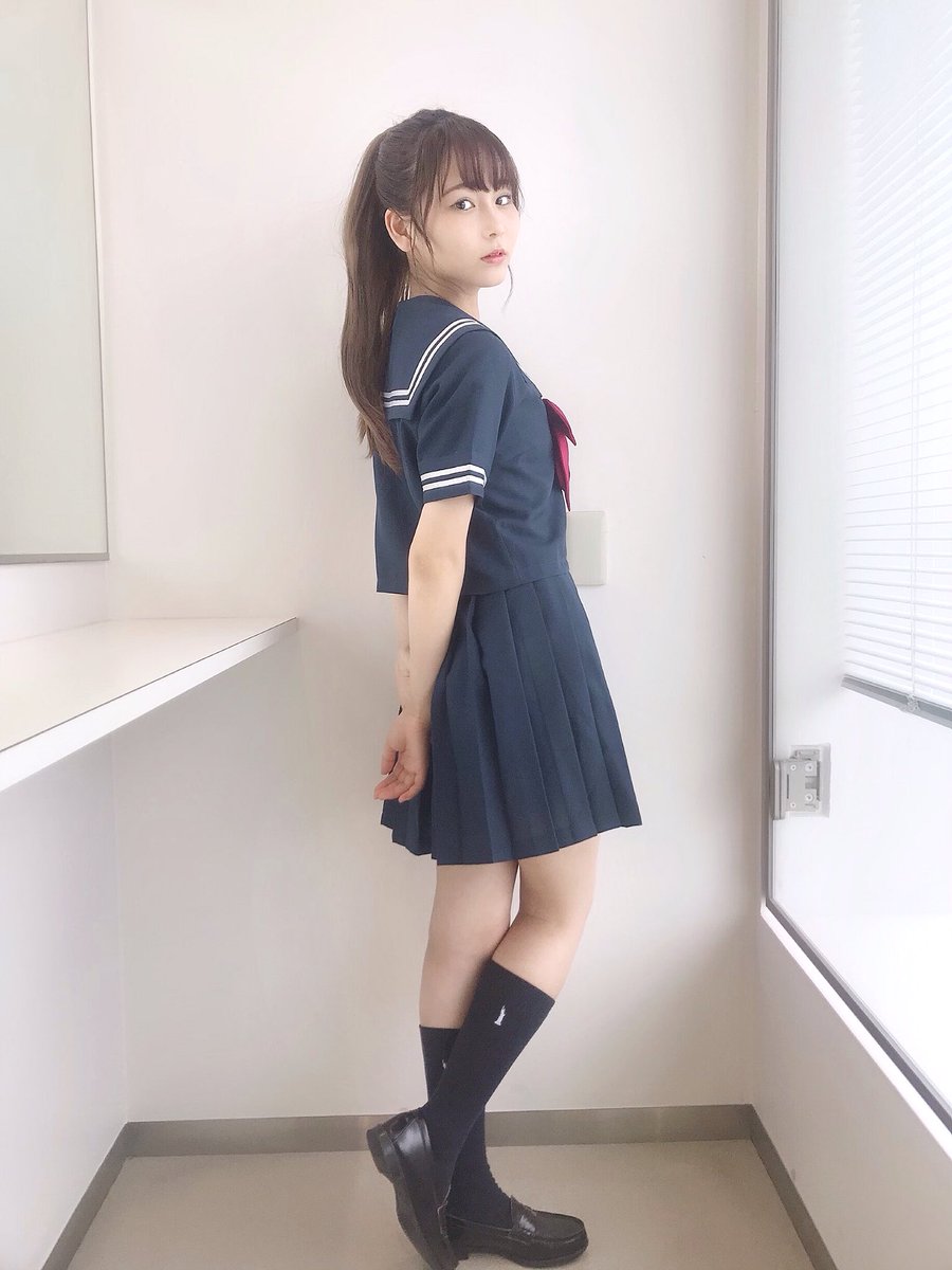 ポニーテールにセーラー服って最強の戦闘服