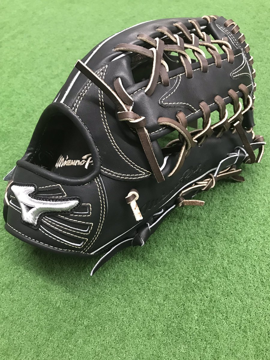 ミズノプロ硬式オーダーグラブ イチローモデル プラチナロゴ