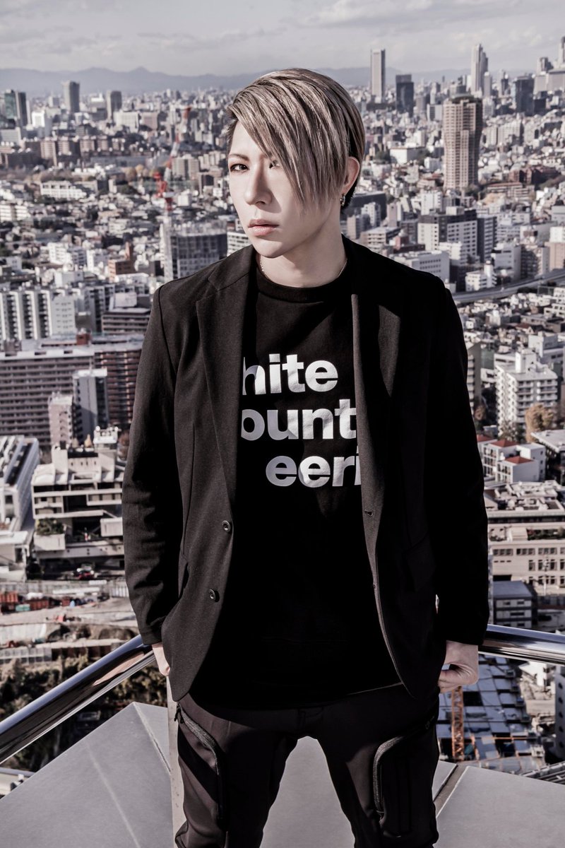 WORKS : ゴールデンボンバー キスミー アー写 個人 撮影しました