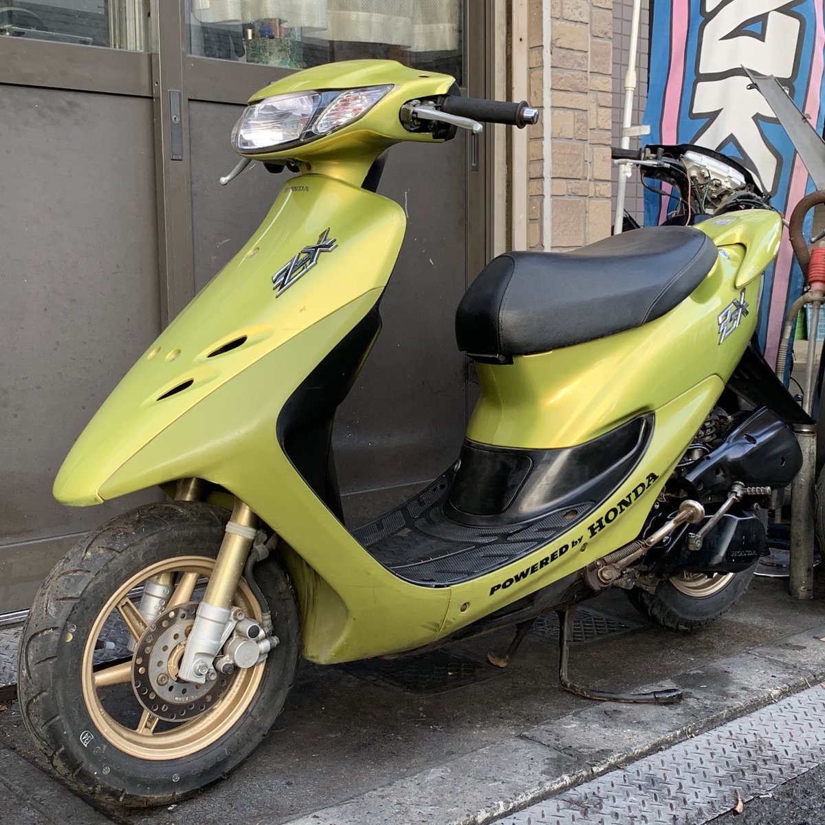 ライブディオZX メイイエローメタリック✨ 今じゃレアな外装です