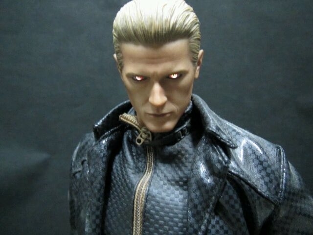 2chmeisure バイオハザード5の ウェスカーのフィギュアなら ちゃんと目