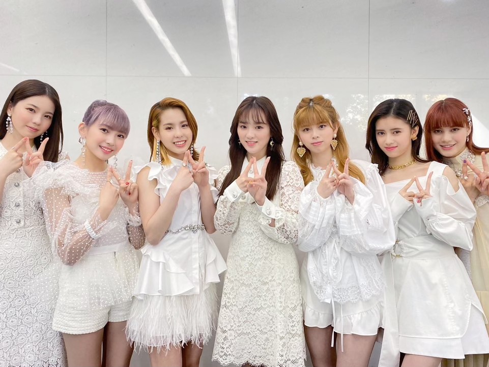 NiziU (マコ リオ マヤ リク アヤカ マユカ リマ ミイヒ ニナ)の私服