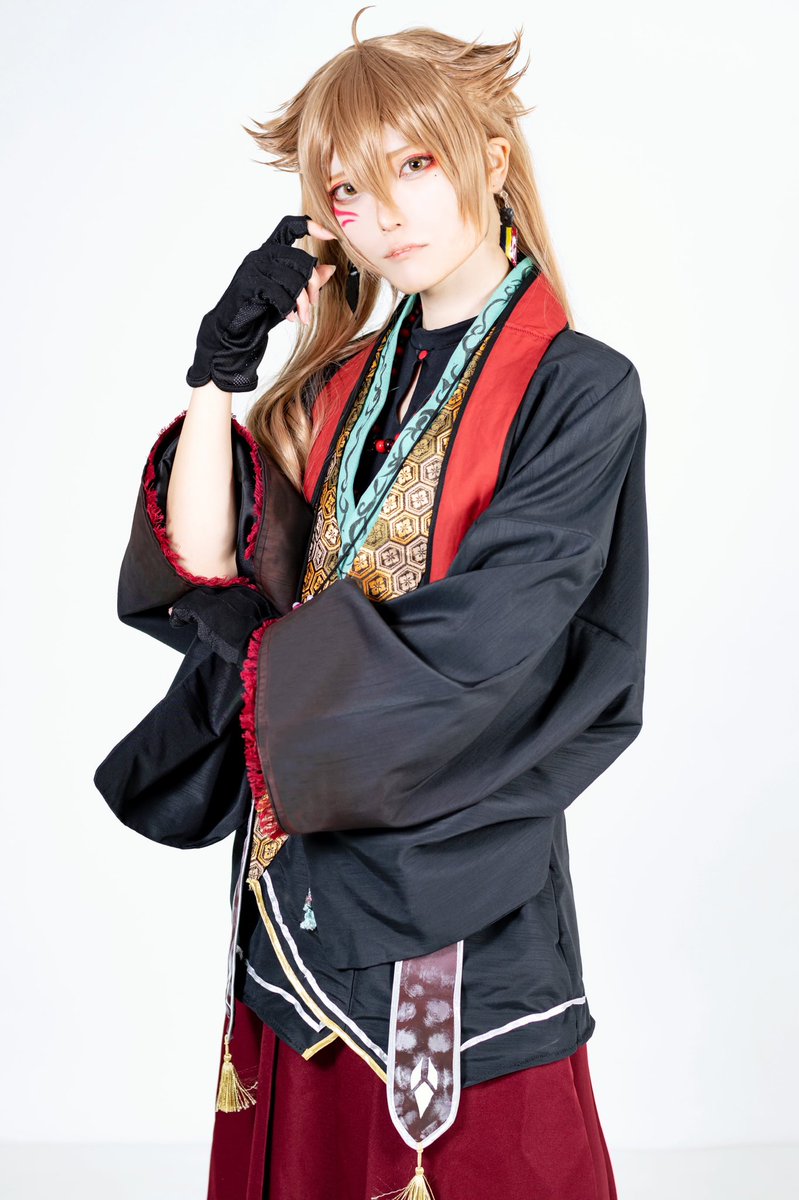 🌈🕒コスプレ . . 伏見ガクくん5万人記念衣装🦊 京まふ刀也さん @ymm9v