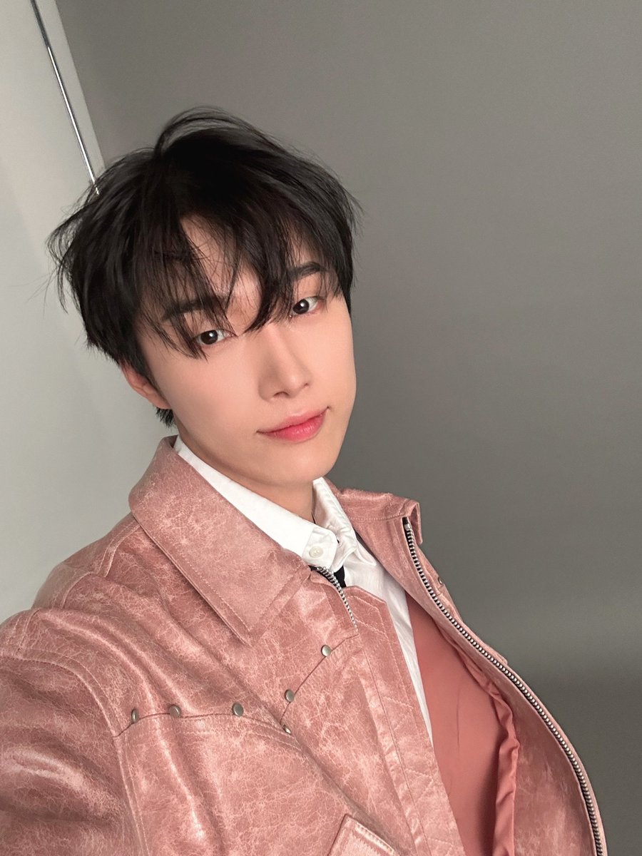 📸] #ジェハン #イェチャン の眩しい美貌✨ 今日もレジェンド更新