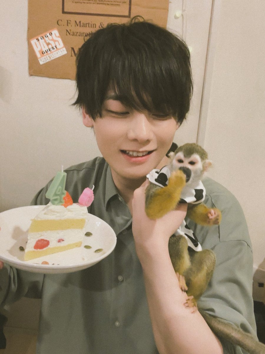 我が家のリスザル のシャンプーが4さいになりました。 Happy Birthday