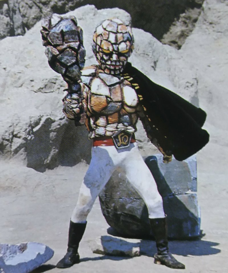 岩石男爵は、スフィンクスの子孫であるデルザー軍団の改造魔人の1人