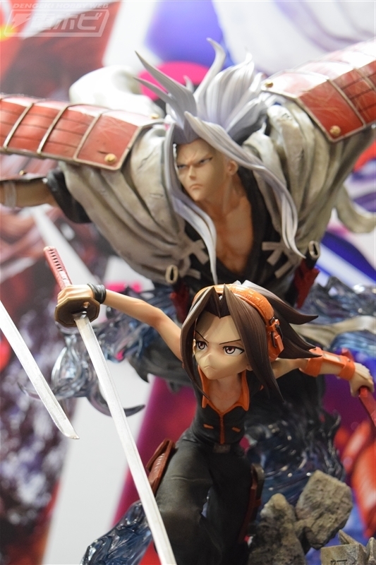 SHAMAN KING』麻倉葉、ハオのスタチューフィギュアが展示