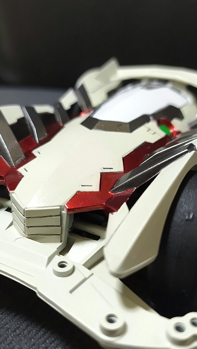 タミヤのミニ四駆、スラッシュリーパーです。 このミニ四駆は鉄の