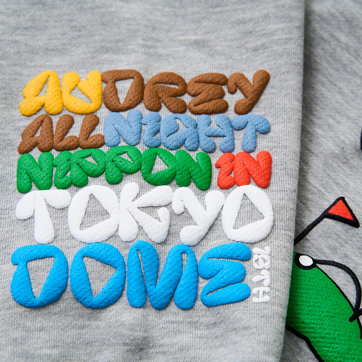 公式グッズ パーカー】 武道館グッズ パーカーの続編として制作された