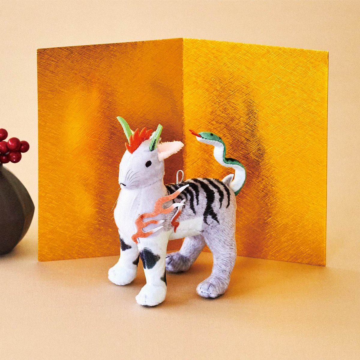 グッズ紹介】来年の干支は辰。お正月飾りに十二支合体のぬいぐるみは