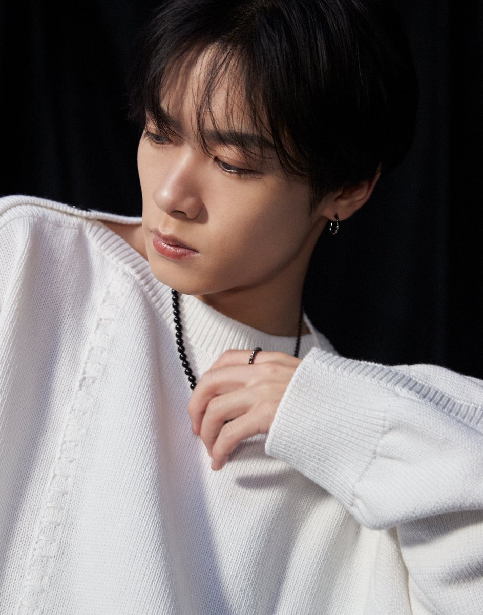 FORSOMEONE】@forsomeone_001 #川村壱馬 がプロモーションルックの