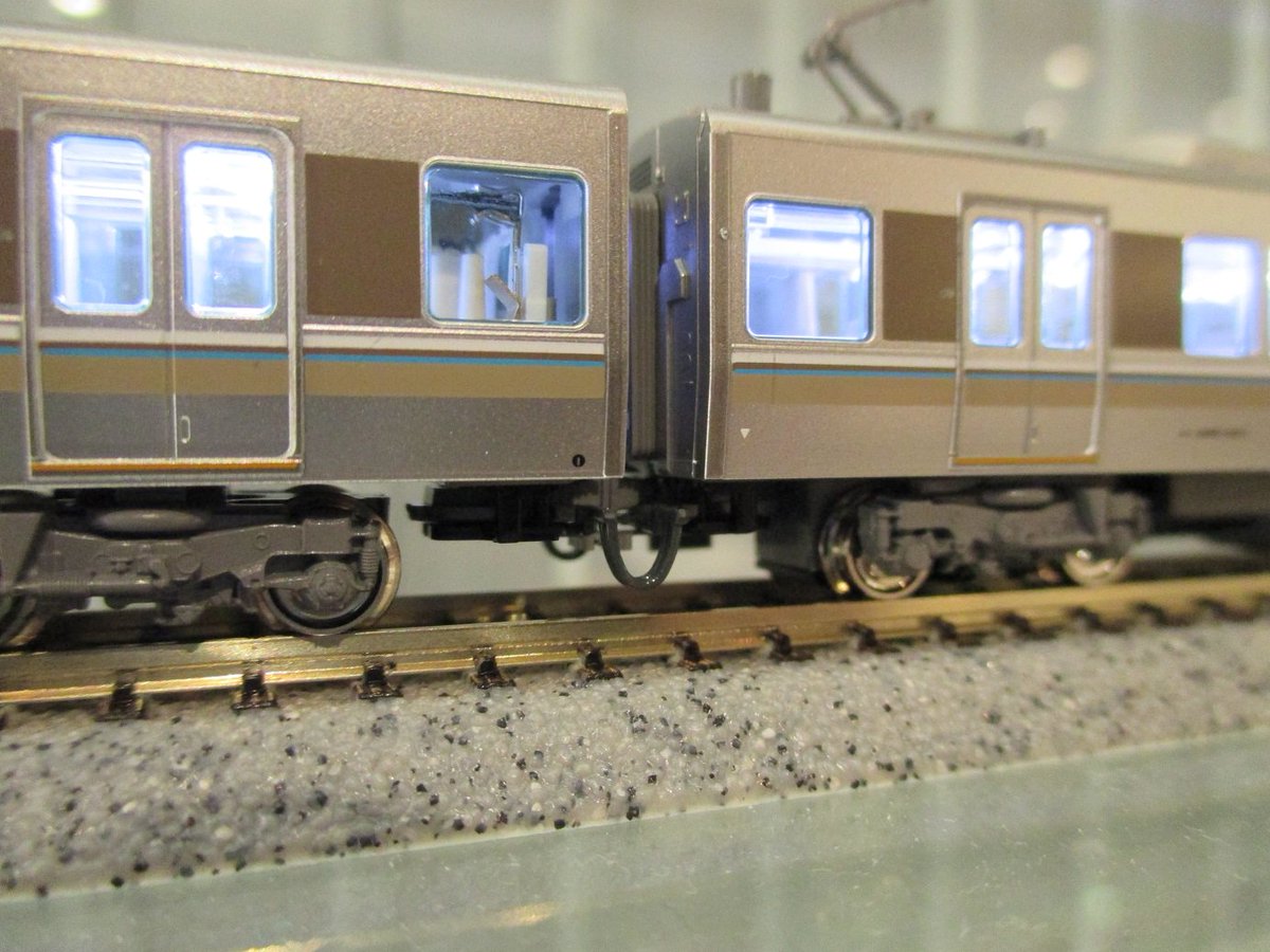 225系12両編成】225系8両セットにAssyパーツを組み合わせて用意した4両