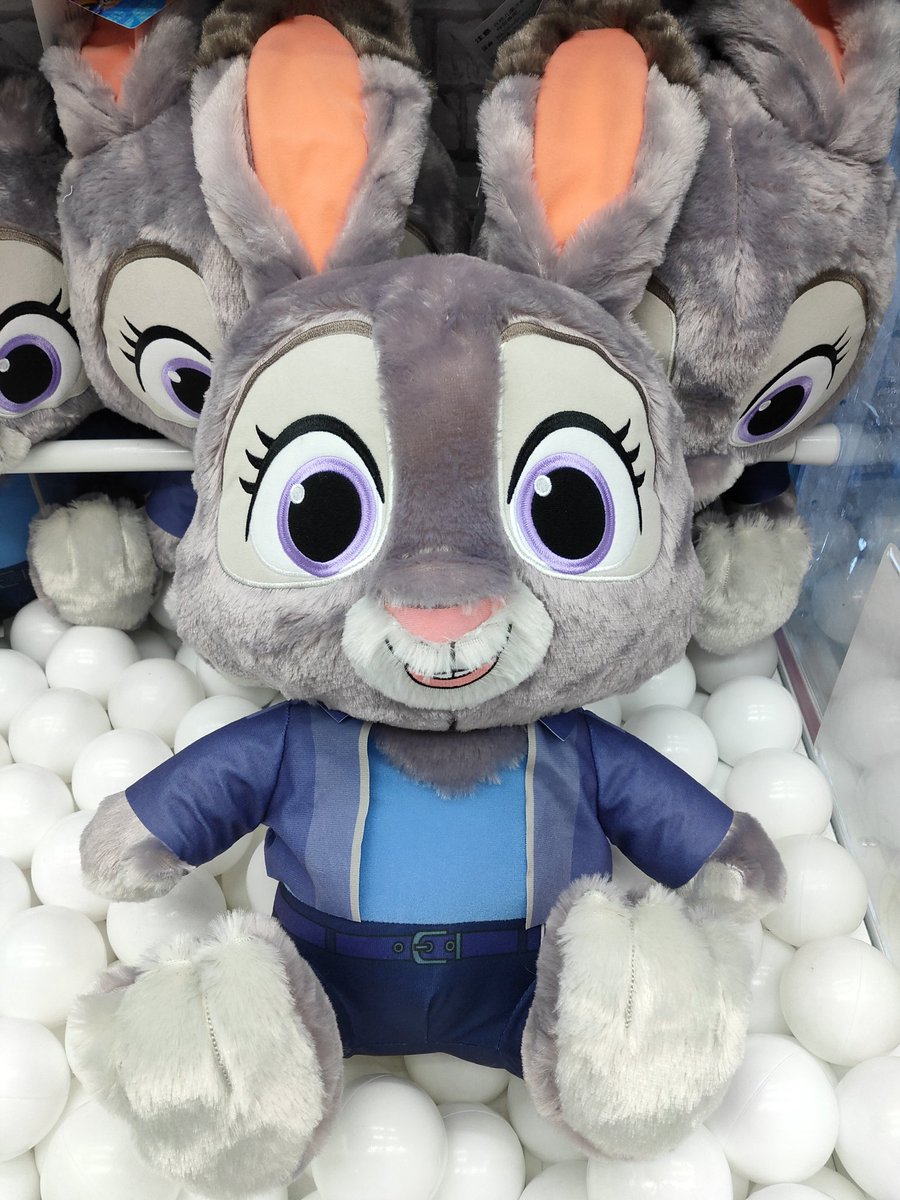 ぬいぐるみ入荷情報！！！ ズートピア2 スーパーラージぬいぐるみ