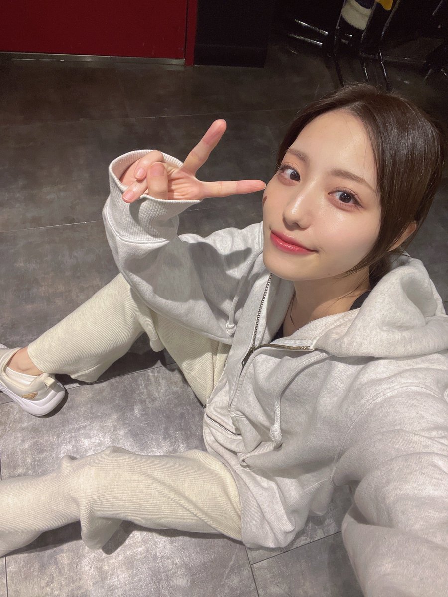 母を見習って毎日R1を飲む生活試み中 いつまで続くか実物です。