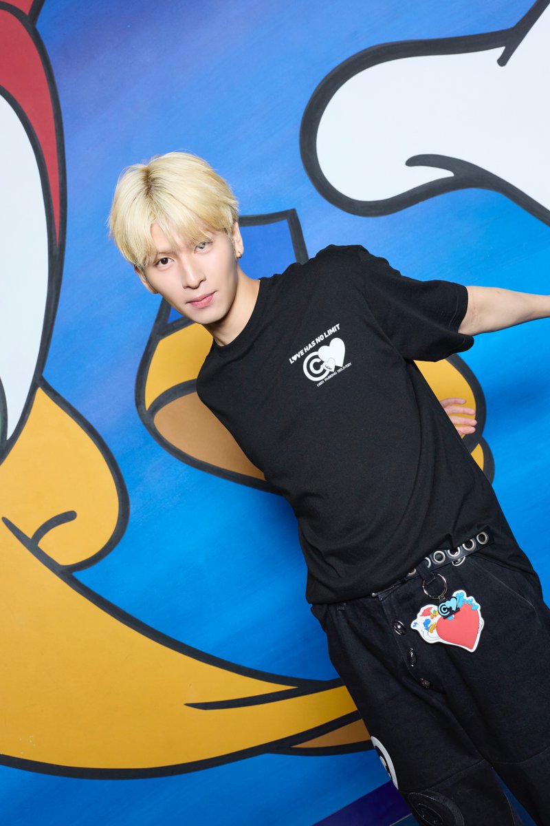 ユニバーサル・スタジオ・ジャパン LOVE HAS NO LIMITチャリティグッズ