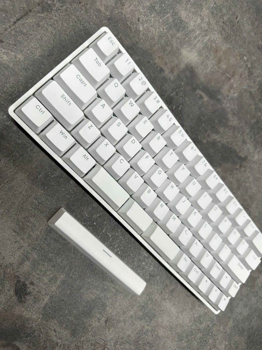 🚨 Rabbit0速報 🚨／／／ この度！ 分割スペースキーを付属することが