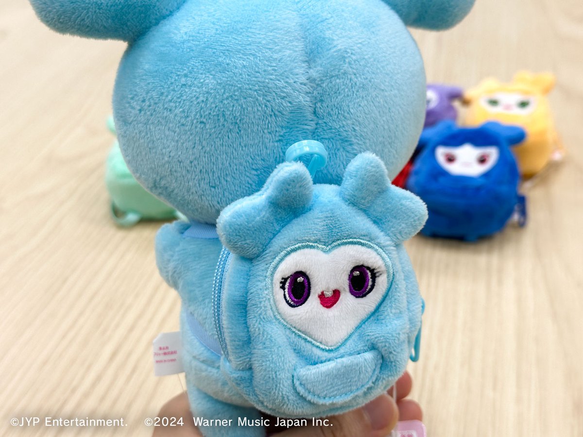 TWICE GIGO限定 サナ リュック だきつきポシェット ハグぐるみ 【公式