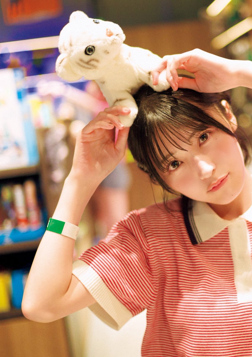 ㅤ AKB48の次世代エース 佐藤綺星@airi_sato0624 1st写真集『#天使の