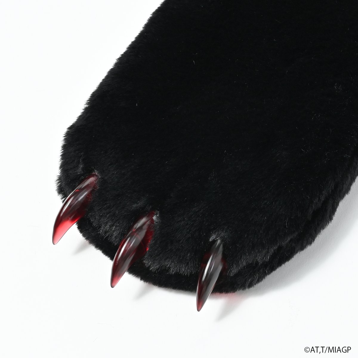 メイドインアビス × QOOZA ファプタを再現したファーハット 爪まで再現