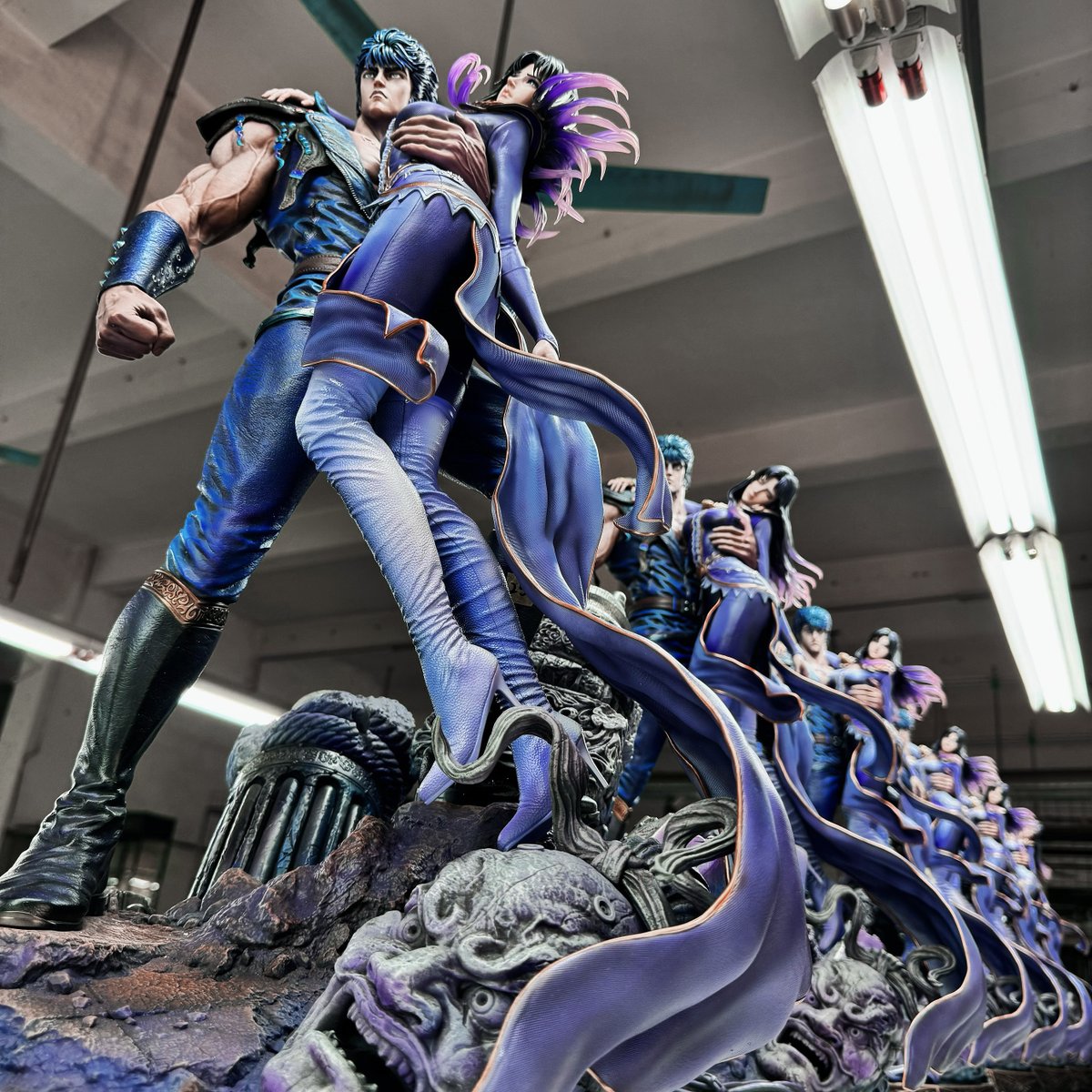 量産工場突撃💥 ＼ 天空に輝く北斗と南斗の愛。 傑作コミック『北斗の