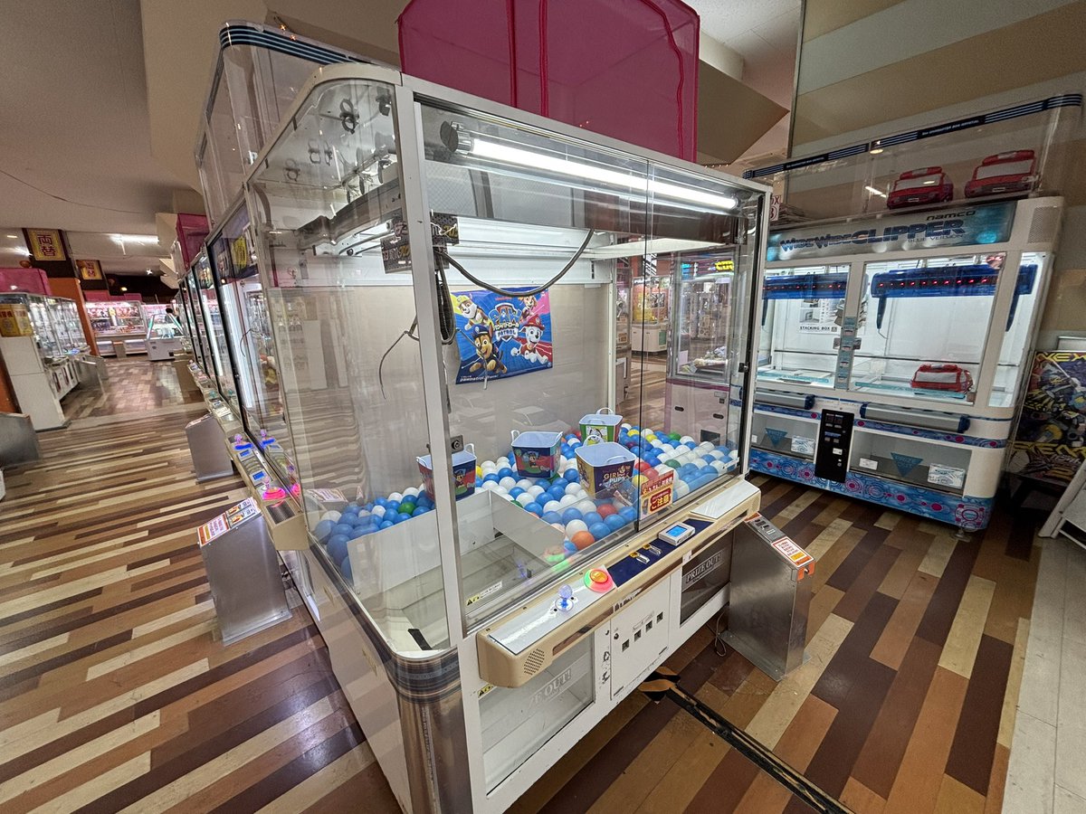 ジュエル2台とUFOコロン台に改造して ドラゴン龍の爪クロウ導入してる