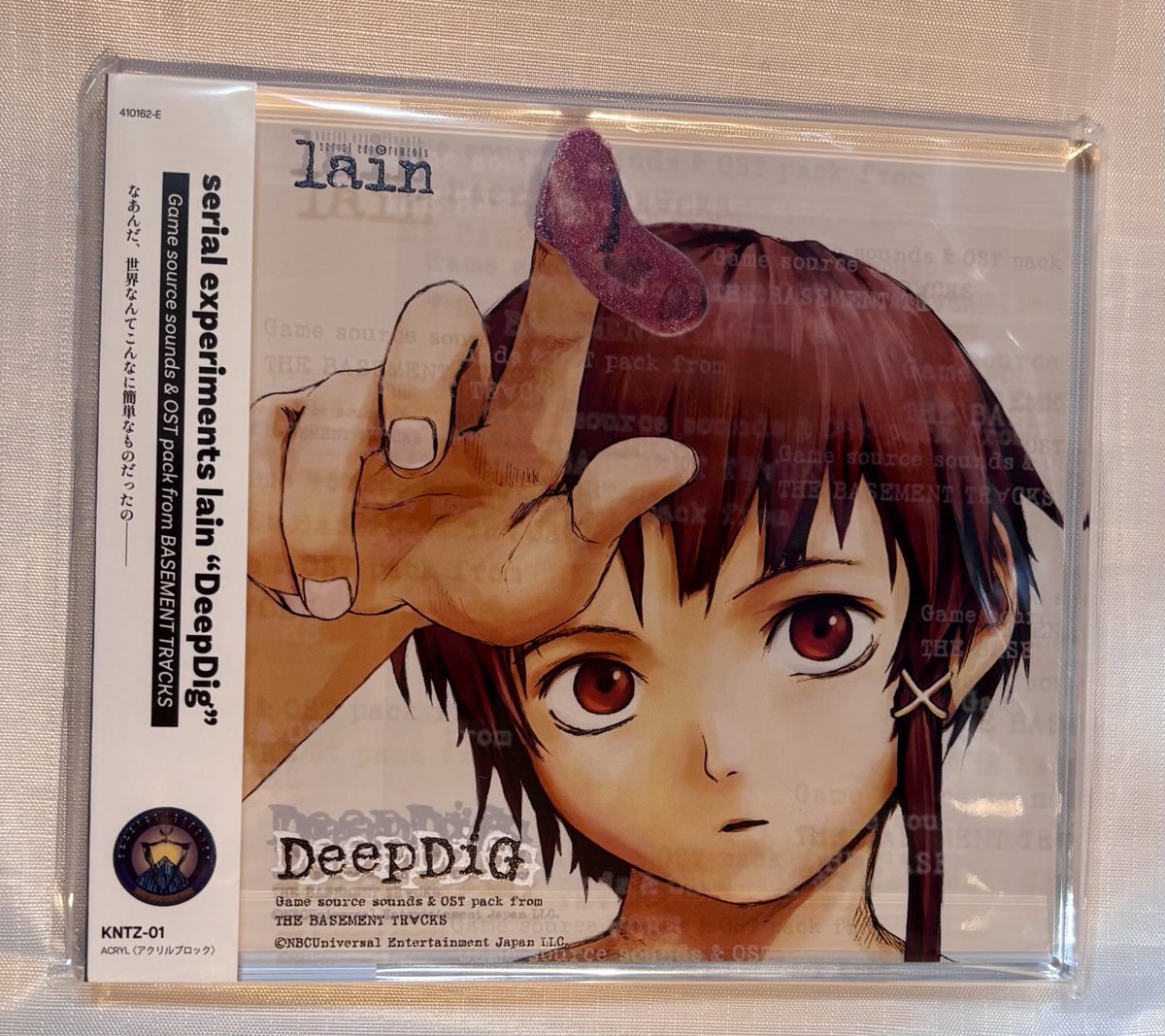 serial experiments lainの CD型アクリルブロック届いた〜！これいい