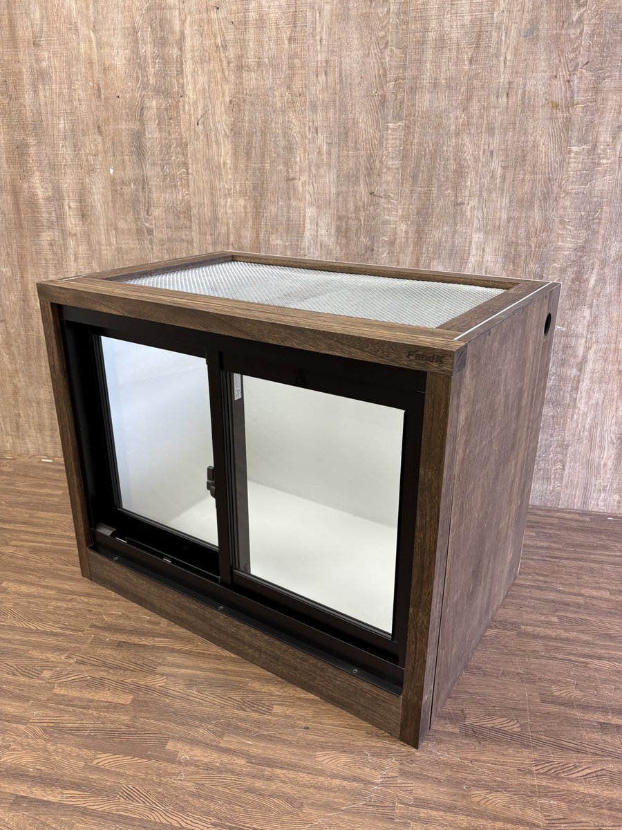 サノスFandK爬虫類木製ケージ オーダー品 おはようございます