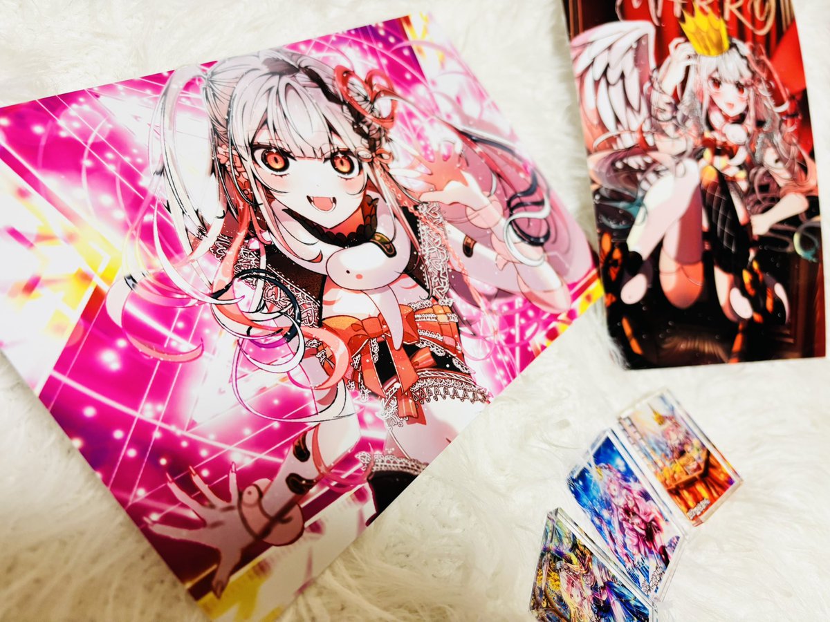 本日も各賞をご紹介💕 【A賞】直筆サイン入りブロマイド【B賞】ミニ